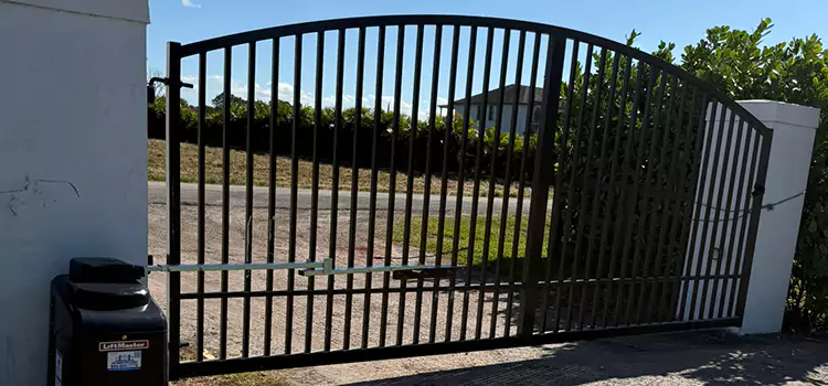 Driveway Fence Repair Spring Valley
